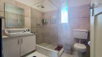 Bathroom 1 - 7 square meters of property in Zeekoei Vlei