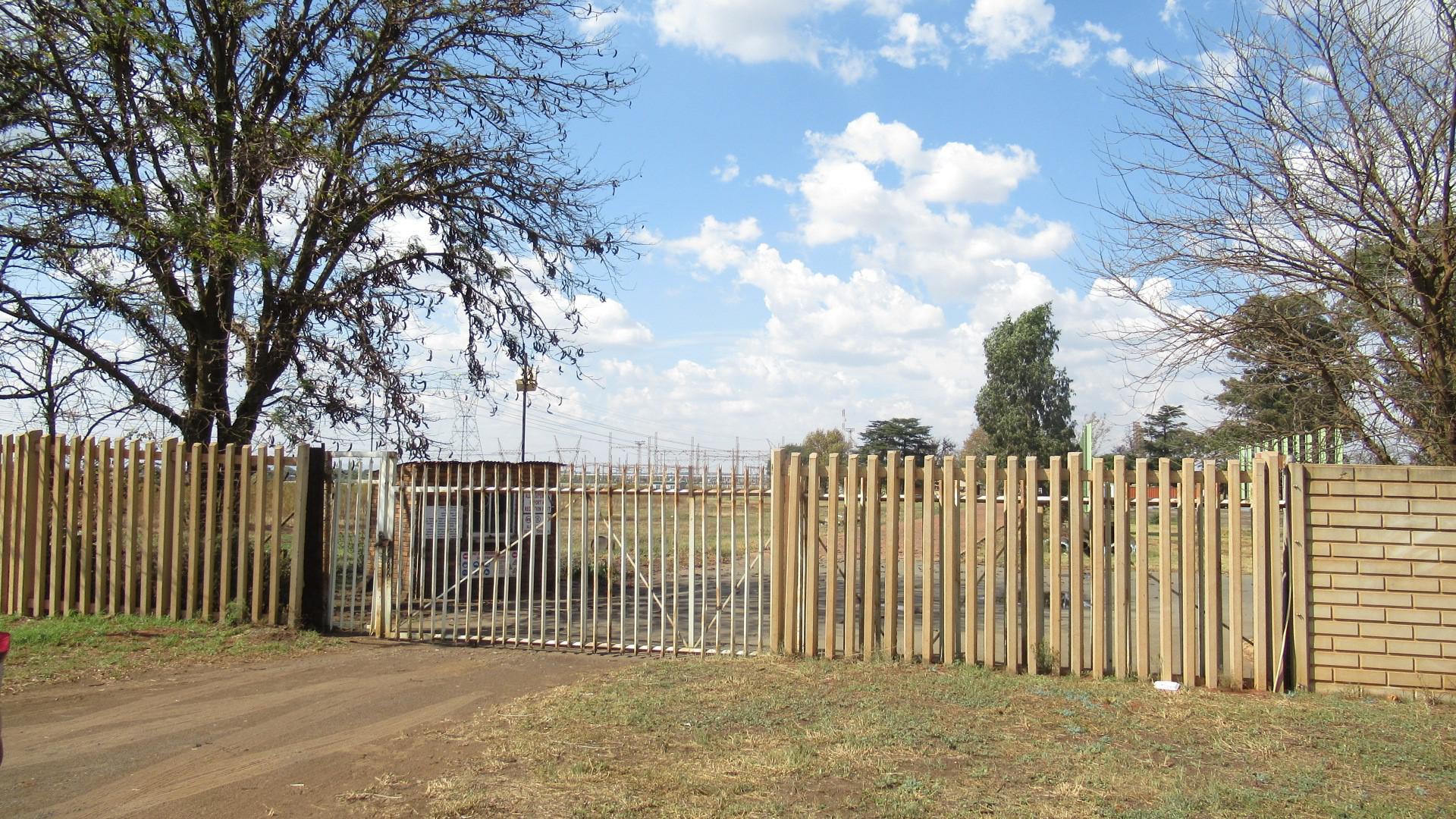 Front View of property in Vereeniging NU