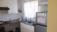 Kitchen - 10 square meters of property in Alberton