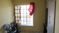 Bed Room 1 - 10 square meters of property in Alberton