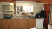 Kitchen - 28 square meters of property in Witfield