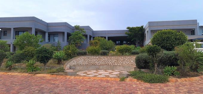 5 Bedroom House for Sale For Sale in Langebaan - MR550185