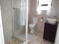 Main Bathroom of property in Chancliff AH