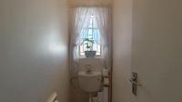 Bathroom 1 - 9 square meters of property in Vanderbijlpark