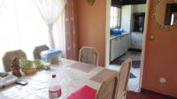 Dining Room - 10 square meters of property in Brackendowns