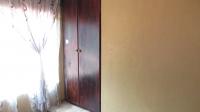 Bed Room 1 - 14 square meters of property in Brackendowns