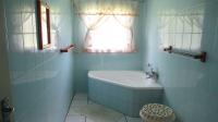 Bathroom 1 - 10 square meters of property in Brackendowns