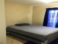 Bed Room 1 - 11 square meters of property in Sagewood