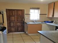 Kitchen - 8 square meters of property in Sagewood