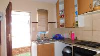 Kitchen - 8 square meters of property in Sagewood