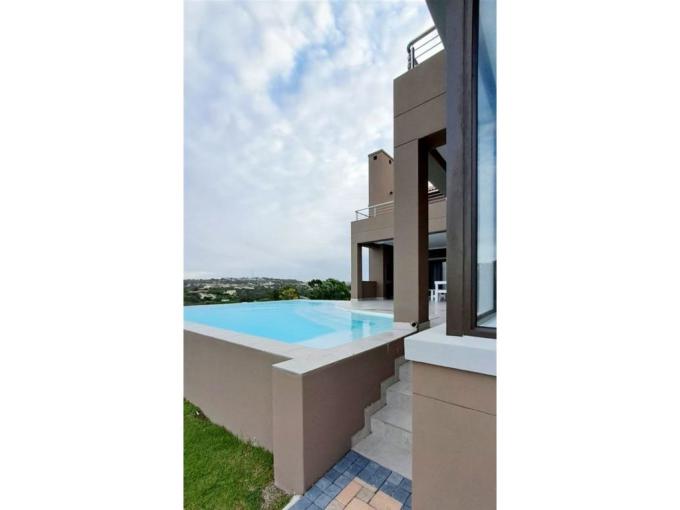 4 Bedroom House for Sale For Sale in Plettenberg Bay - MR551317