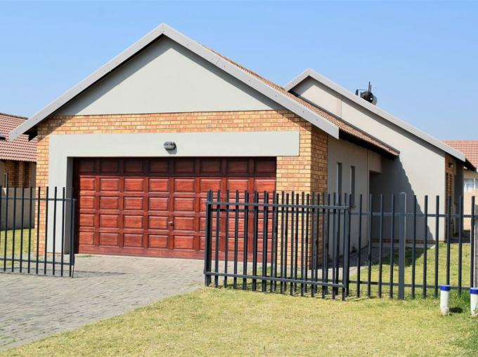 3 Bedroom House for Sale For Sale in Waterkloof (Rustenburg) - MR551635