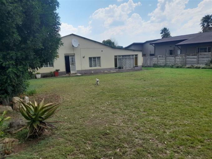 3 Bedroom House for Sale For Sale in Piet Retief - MR553444