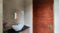 Guest Toilet - 5 square meters of property in Witfontein