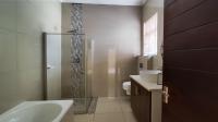 Bathroom 3+ - 11 square meters of property in Witfontein