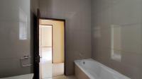 Bathroom 3+ - 11 square meters of property in Witfontein