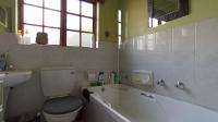 Bathroom 1 - 4 square meters of property in Halfway Gardens