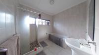 Bathroom 2 - 13 square meters of property in Hibberdene