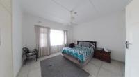 Bed Room 1 - 23 square meters of property in Hibberdene