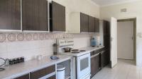 Kitchen - 19 square meters of property in Symhurst