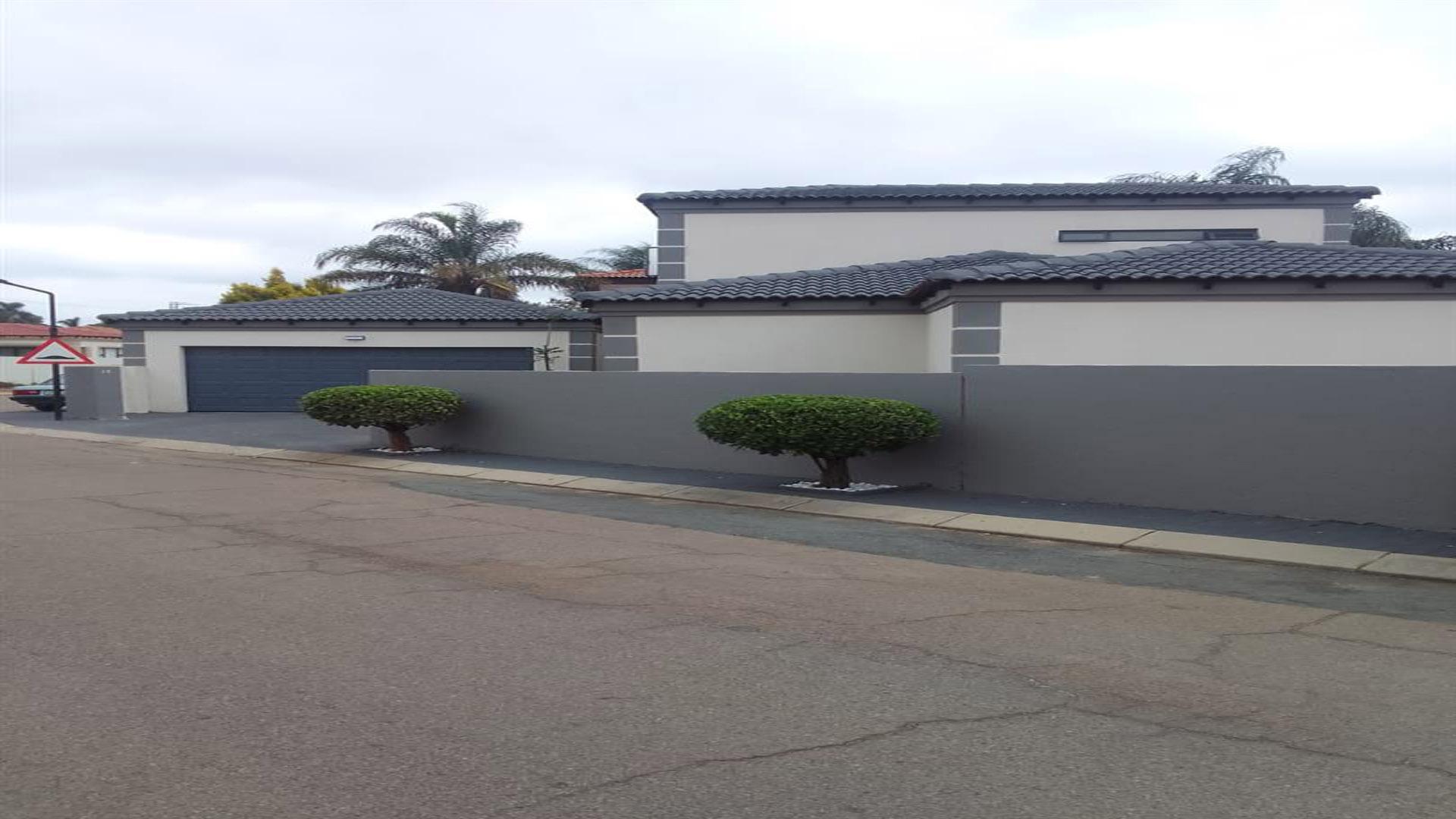 Front View of property in Kempton Park AH