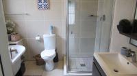 Bathroom 1 - 7 square meters of property in Westlake Eco-Estate