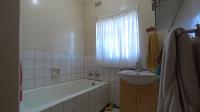 Bathroom 2 - 7 square meters of property in Cullinan