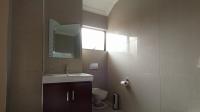 Bathroom 3+ - 9 square meters of property in Blue Valley Golf Estate