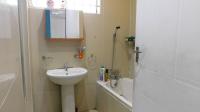 Bathroom 1 - 11 square meters of property in Athlone Park