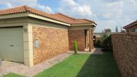 2 Bedroom 2 Bathroom House for Sale for sale in Southdowns Estate