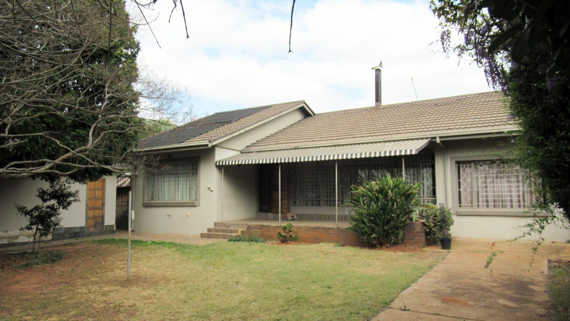 Front View of property in Kempton Park