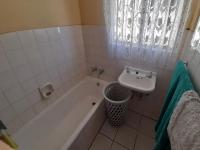 Bathroom 1 of property in Impala Park