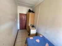 Bed Room 2 of property in Bloemfontein