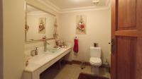 Bathroom 1 - 9 square meters of property in The Wilds Estate