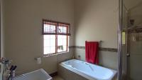 Bathroom 3+ - 12 square meters of property in The Wilds Estate