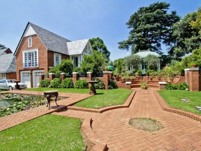 6 Bedroom House for Sale For Sale in Mountain View - JHB - MR561238