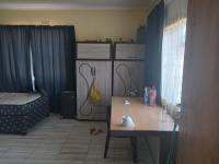 Bed Room 1 of property in Mafikeng