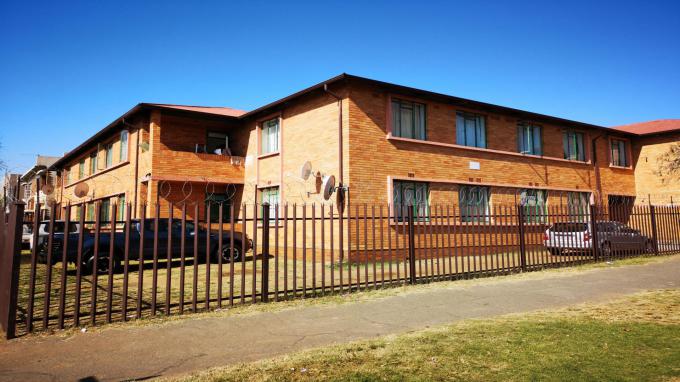 1 Bedroom Apartment to Rent in Kenilworth - JHB - Property to rent - MR562081