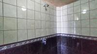 Main Bathroom - 6 square meters of property in Isipingo Beach