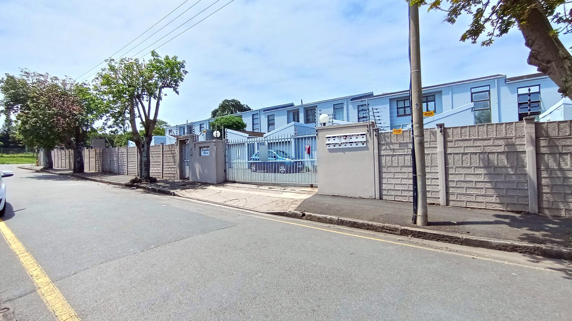 Front View of property in Bulwer (Dbn)