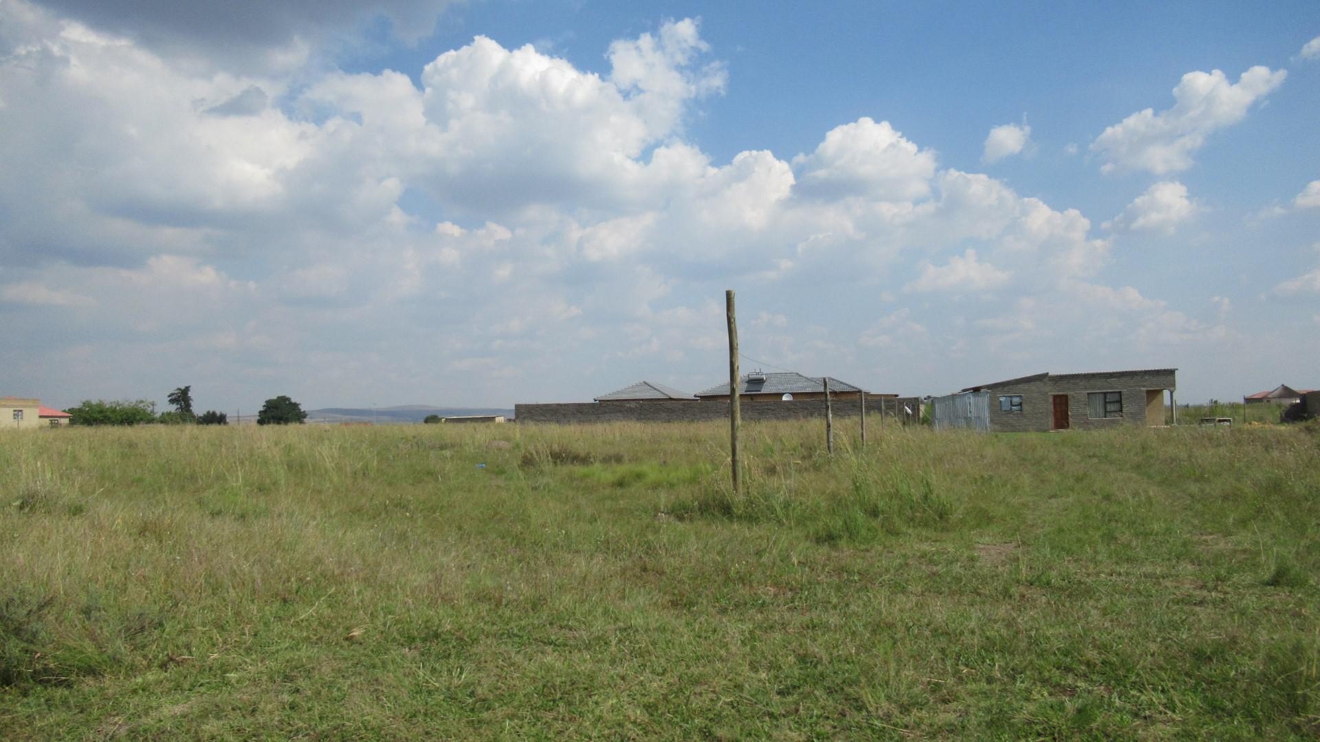 Front View of property in Kaydale AH