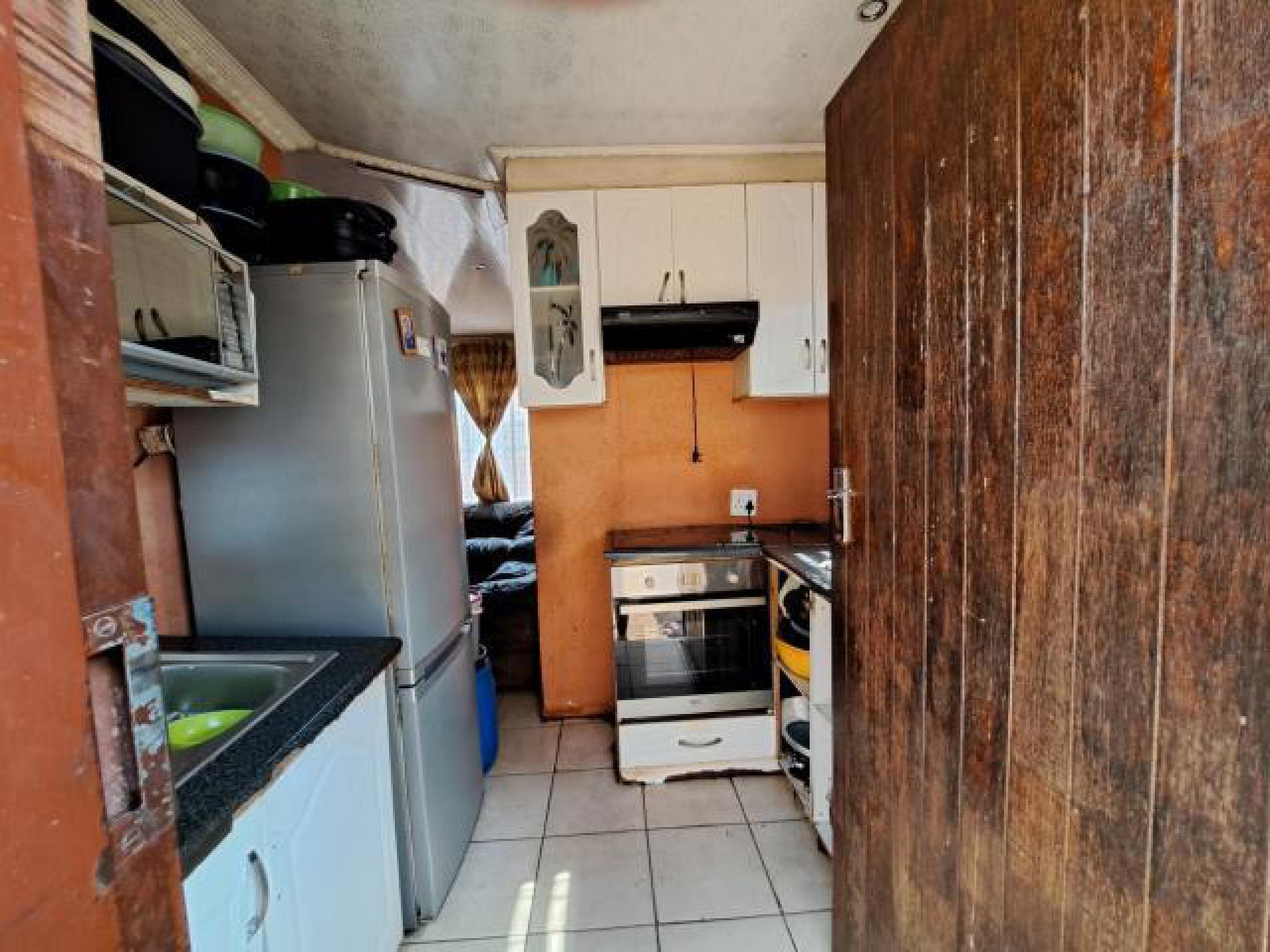 Kitchen of property in Soshanguve East