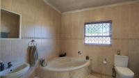 Main Bathroom - 11 square meters of property in Brackendowns