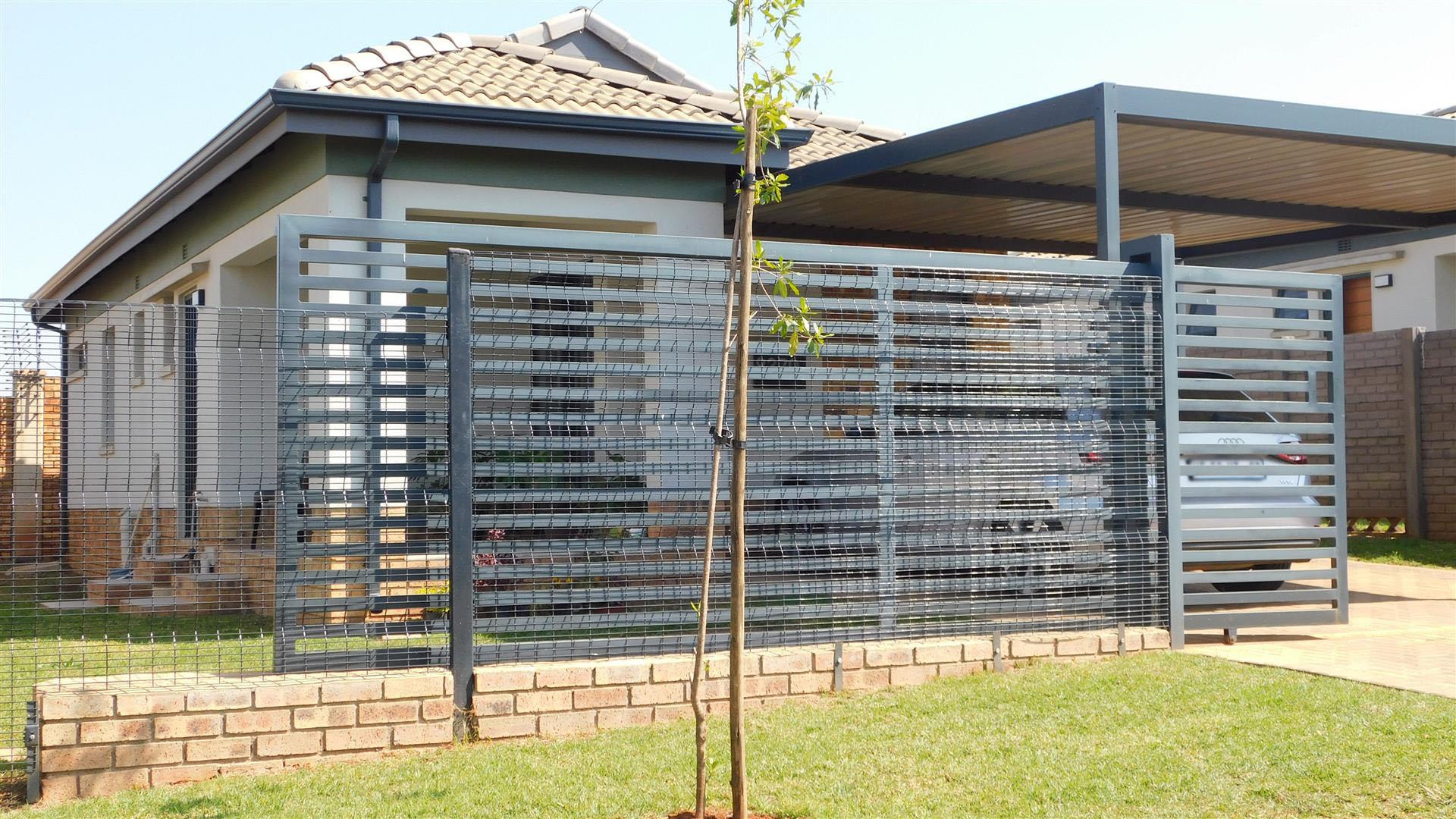 Front View of property in Lotus Gardens