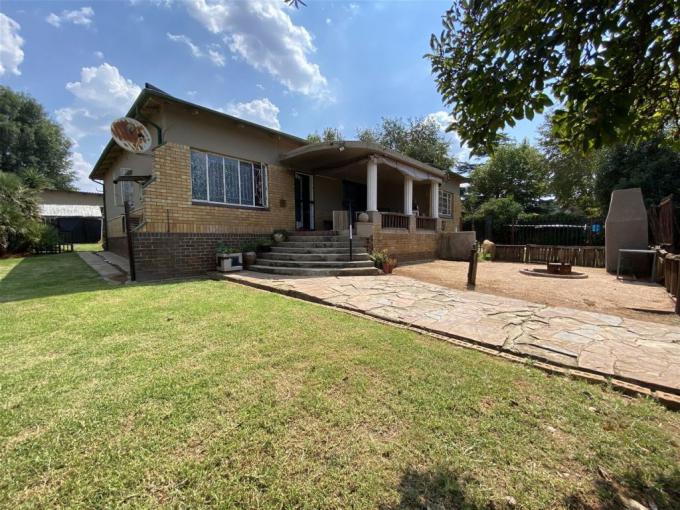 4 Bedroom House for Sale For Sale in Brakpan - MR563980