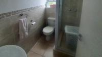 Bathroom 1 of property in Parsons Vlei