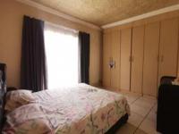 Bed Room 3 - 18 square meters of property in Die Heuwel