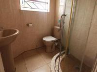 Main Bathroom - 6 square meters of property in Die Heuwel