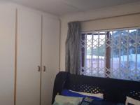 Bed Room 1 - 9 square meters of property in Queensburgh