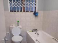 Bathroom 1 - 4 square meters of property in Queensburgh